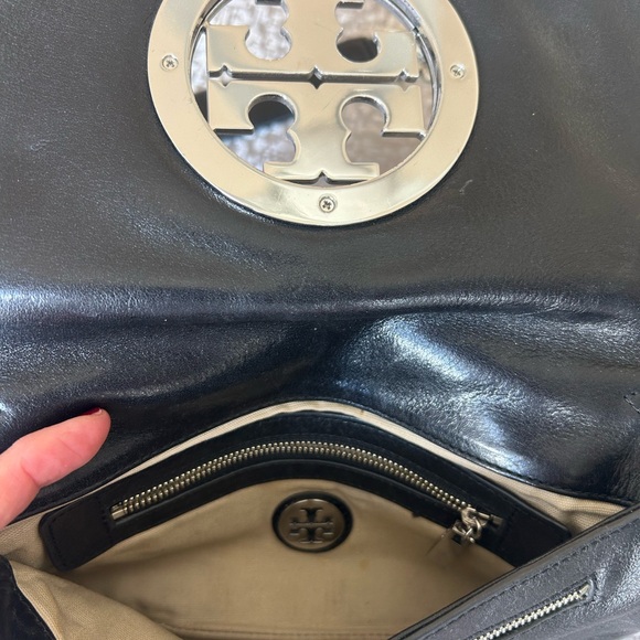 Tory Burch leather crossbody bag - Picture 9 of 12